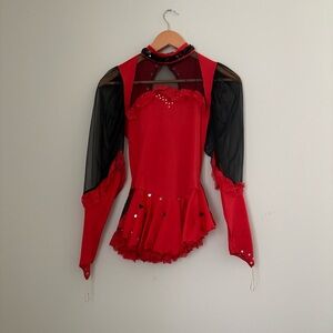 5/$5 90s Red and Black Women's Figure Skating Outfit